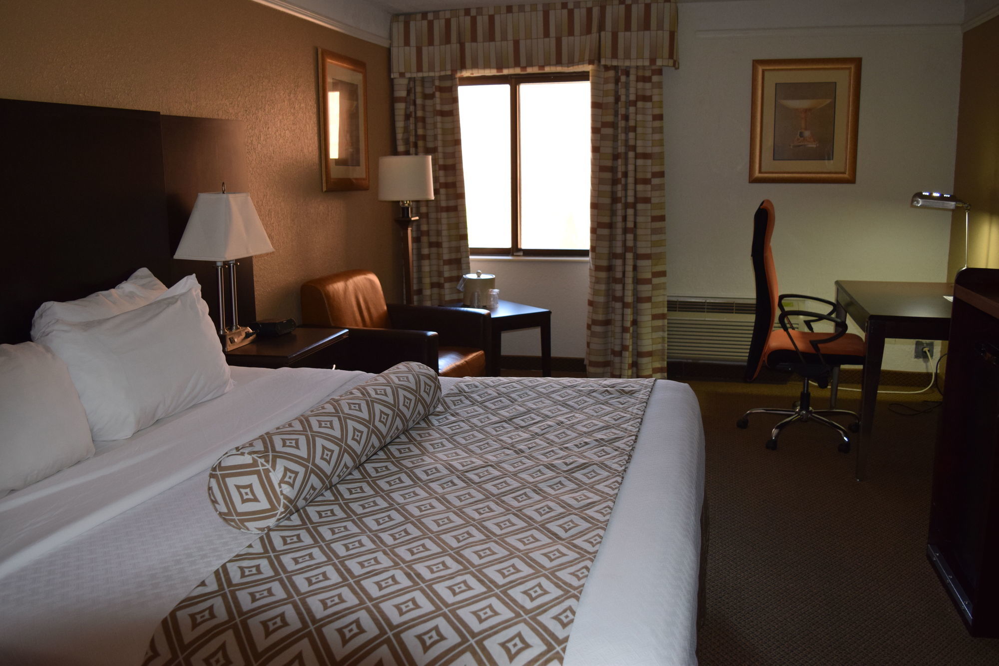 Four Points By Sheraton Detroit Hotel