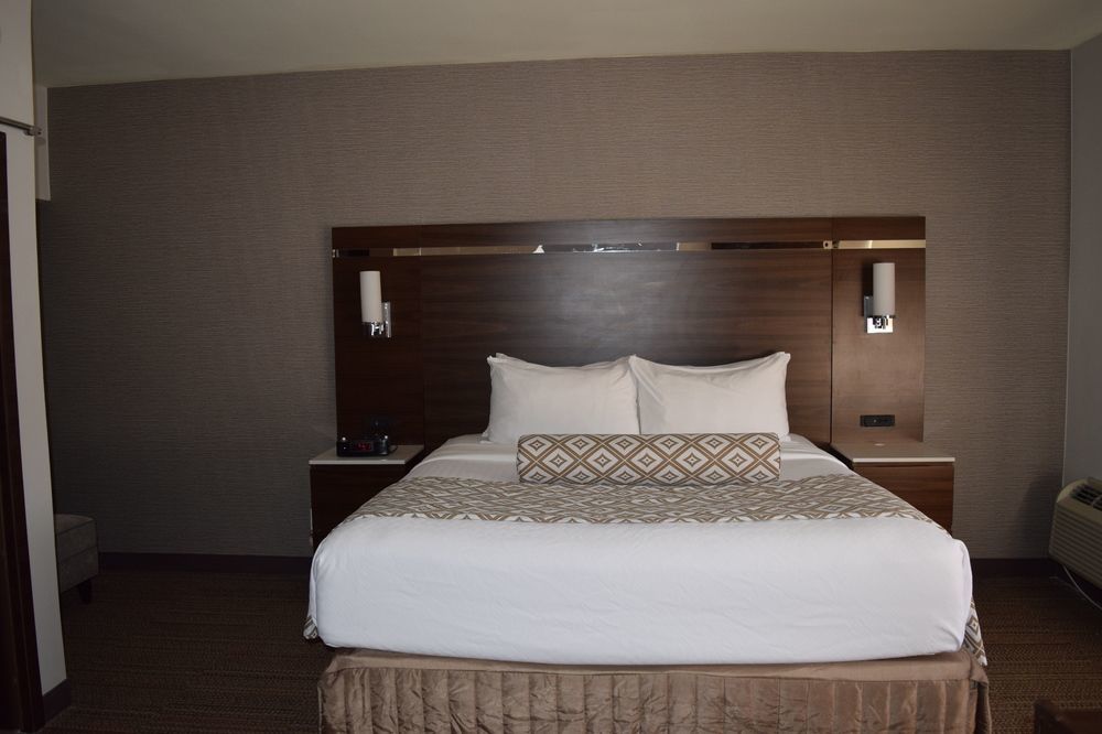 Four Points By Sheraton Detroit Hotel 3*