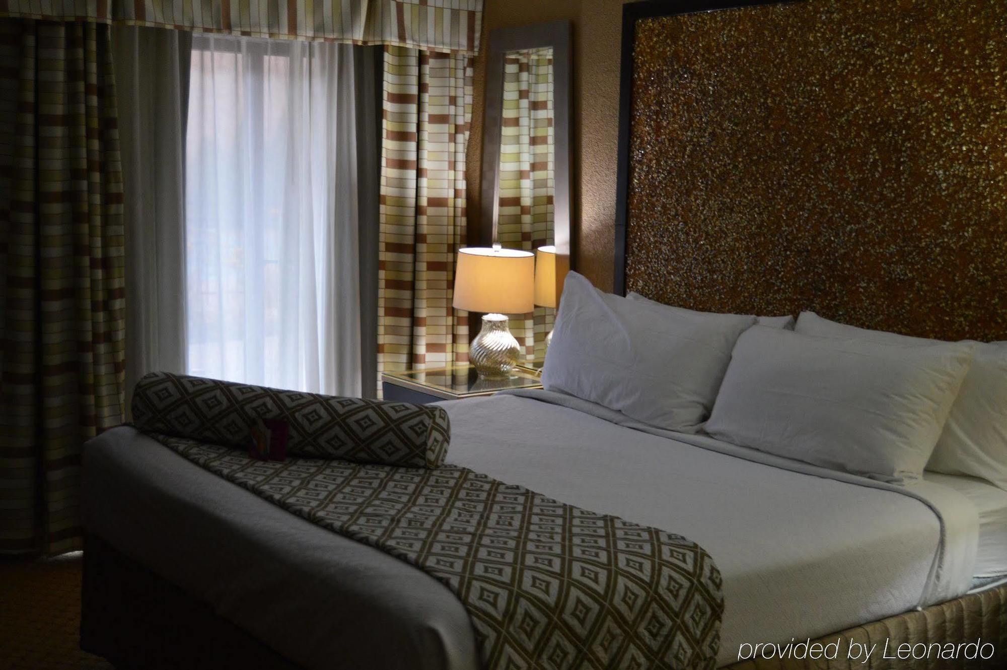 Four Points By Sheraton Detroit Hotel 3*