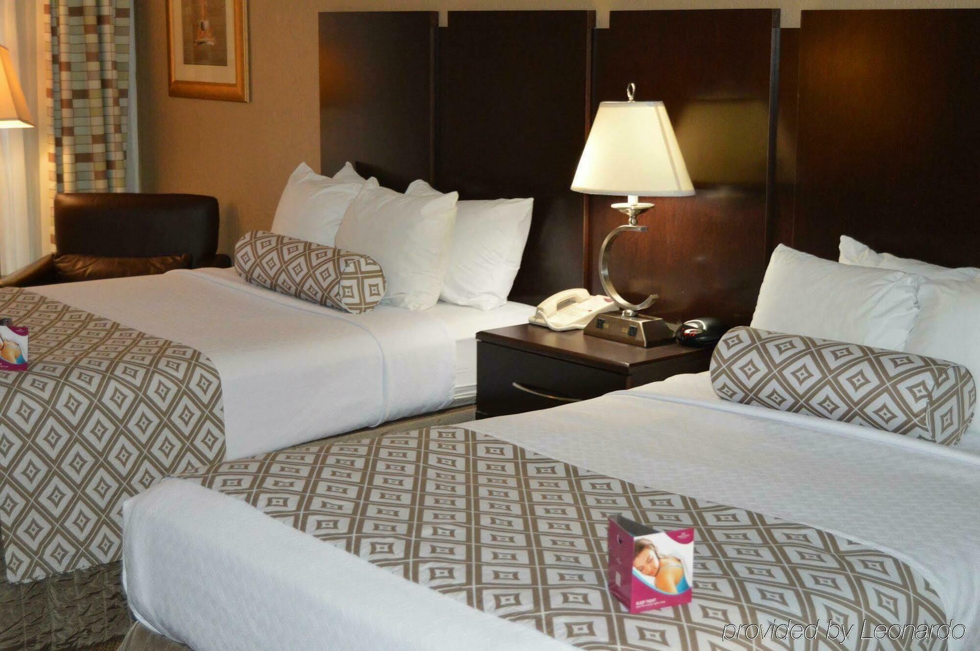 Four Points By Sheraton Detroit 3*